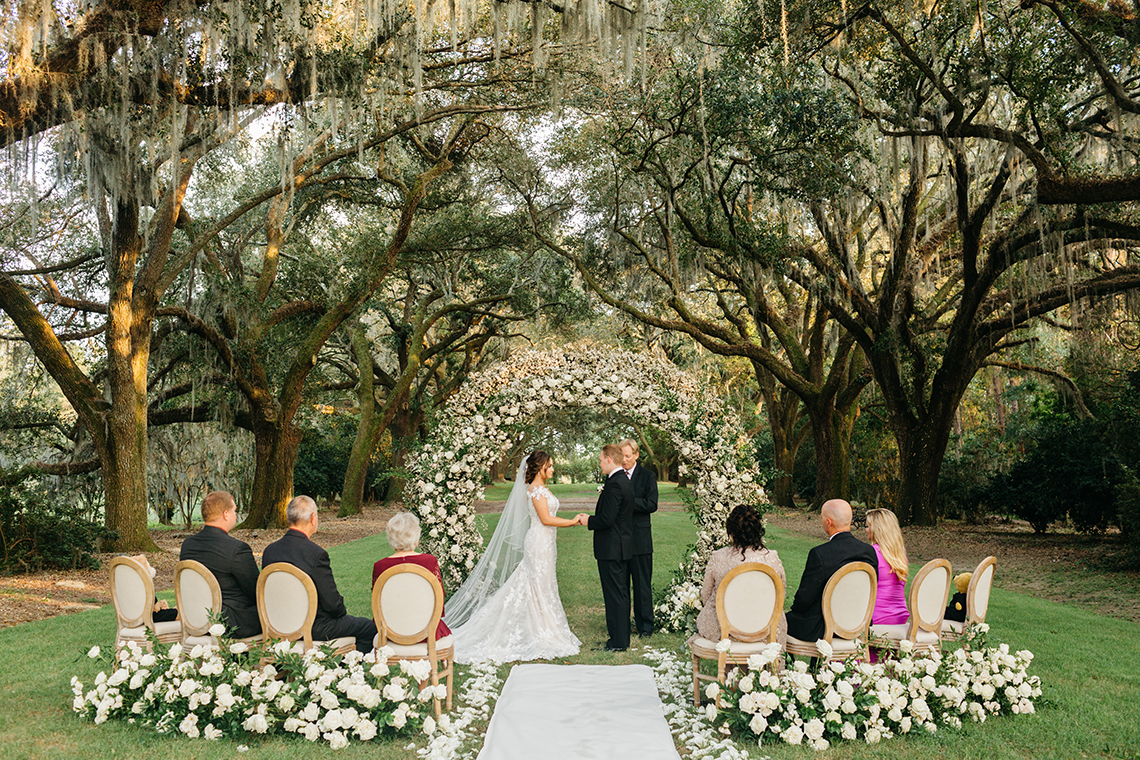 Magical Intimate Southern Wedding Under The Oak Trees – Pure Luxe Bride – Lydia Ruth Photography 3