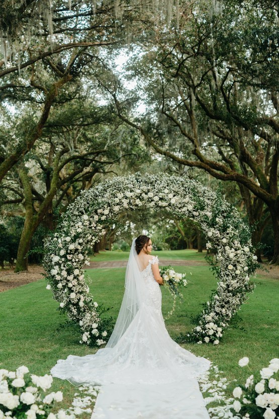 Magical Intimate Southern Wedding Under The Oak Trees – Pure Luxe Bride – Lydia Ruth Photography 42