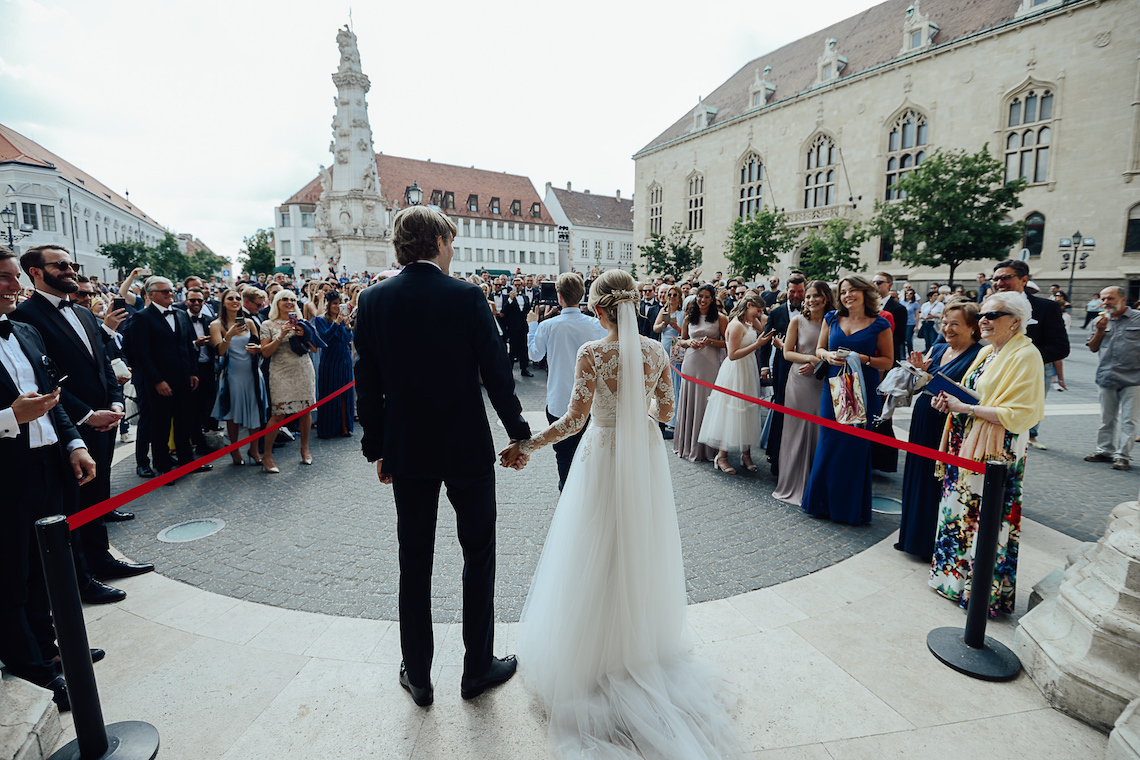 Practically Royal Classic Budapest Cathedral Wedding – Julian Gyula Zacsfalvi 6