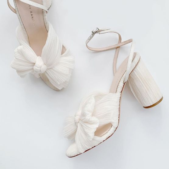 Loeffler Randall Knot Sandal Wedding Heels - Los mejores lugares para comprar tacones de novia en línea 1