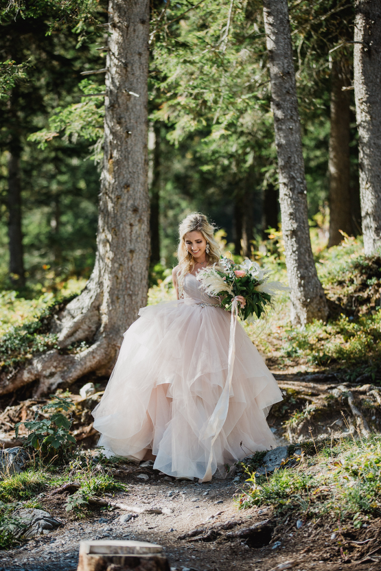Amazing Adventurous Swiss Alps Mountain Wedding – Unveiled Radiance Photography 37
