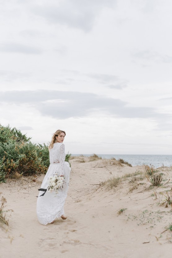 Couture Wedding Inspiration from the Beaches of Apulia – Le Velo Fotografia 16
