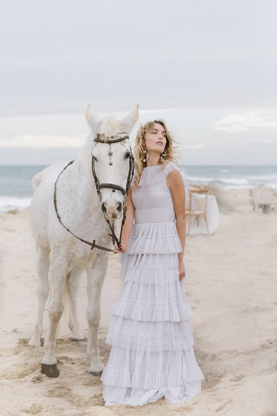 Couture Wedding Inspiration from the Beaches of Apulia – Le Velo Fotografia 25