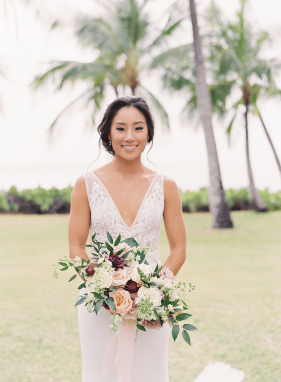 Elegant Sage Green Hawaii Destination Wedding – Etcetera Photo 19