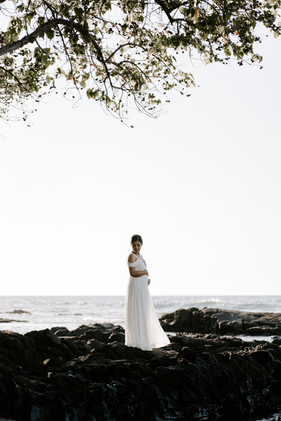 All-White Hawaiian Sunset Elopement – Aloha Zoe Photography 17