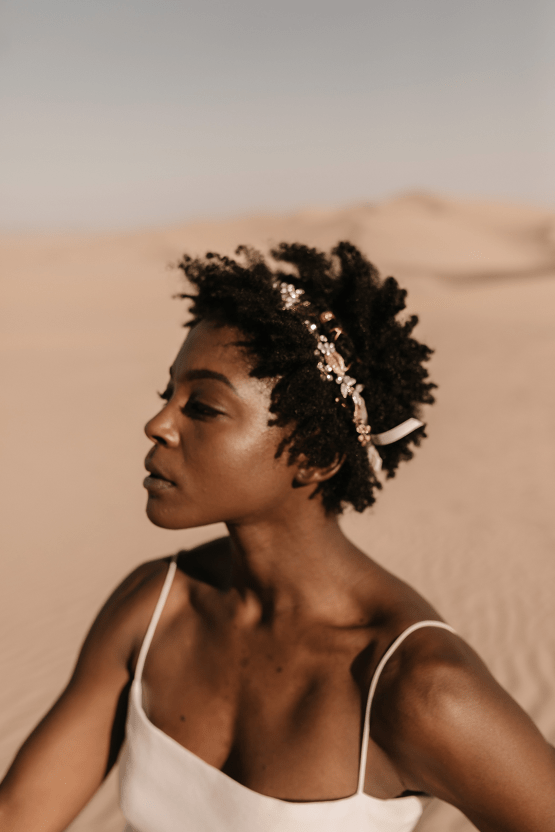 Desert Sand Dune Wedding Inspiration with Natural Hair Ideas for Black Brides – Tor Hawley – The LAW Bridal 16