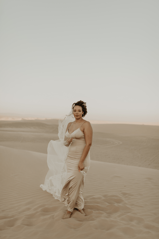 Desert Sand Dune Wedding Inspiration with Natural Hair Ideas for Black Brides – Tor Hawley – The LAW Bridal 33