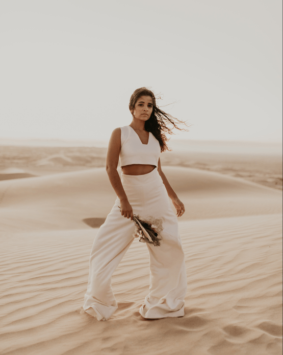 Desert Sand Dune Wedding Inspiration with Natural Hair Ideas for Black Brides – Tor Hawley – The LAW Bridal 44