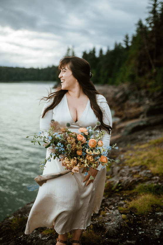 Intimate Alaska Summer Solstice Elopement – Sydney Akagi Photography – Frenchies Floral Studio 18