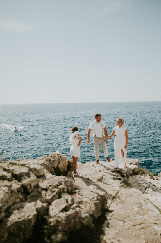 Casual Beach Wedding in Pula Croatia – Lukart Photography – Weddings in Croatia 18