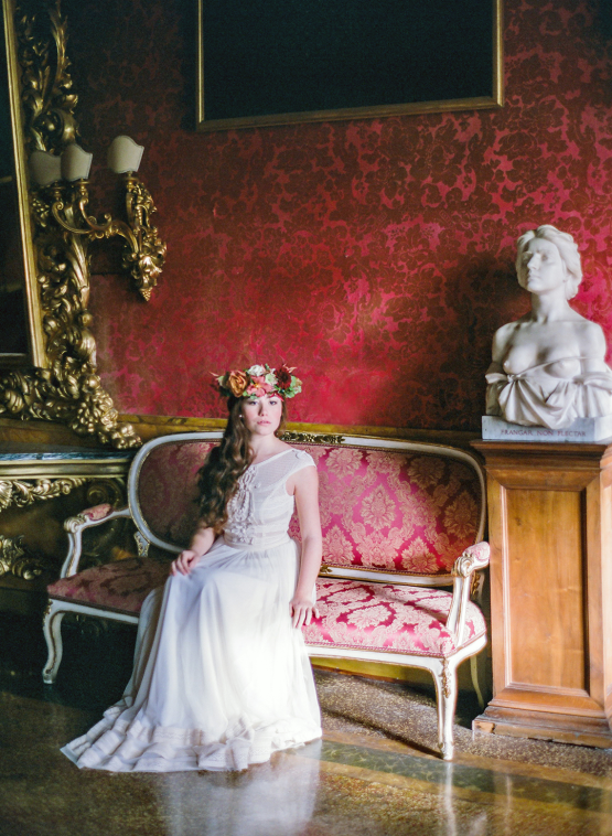 Rustic Vintage Bridal Inspiration in Tuscany Perfect for Fall Weddings – Antonis Prodromou – Villa Di Maiano 33