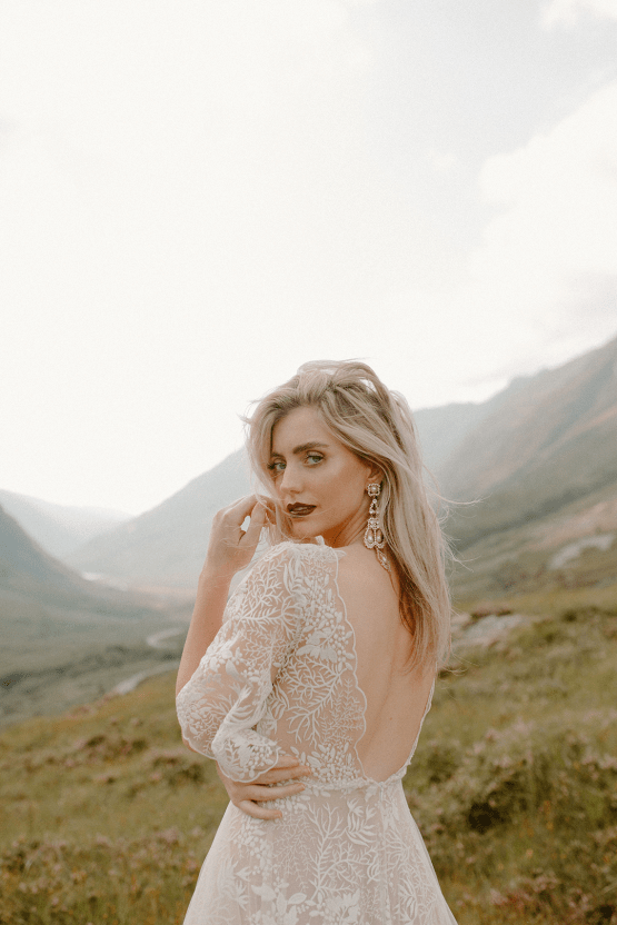 Stunning Scotland Highlands Elopement Inspiration – Alia PAIENDA – E and W Couture 26