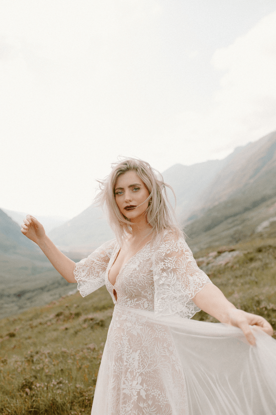 Stunning Scotland Highlands Elopement Inspiration – Alia PAIENDA – E and W Couture 27