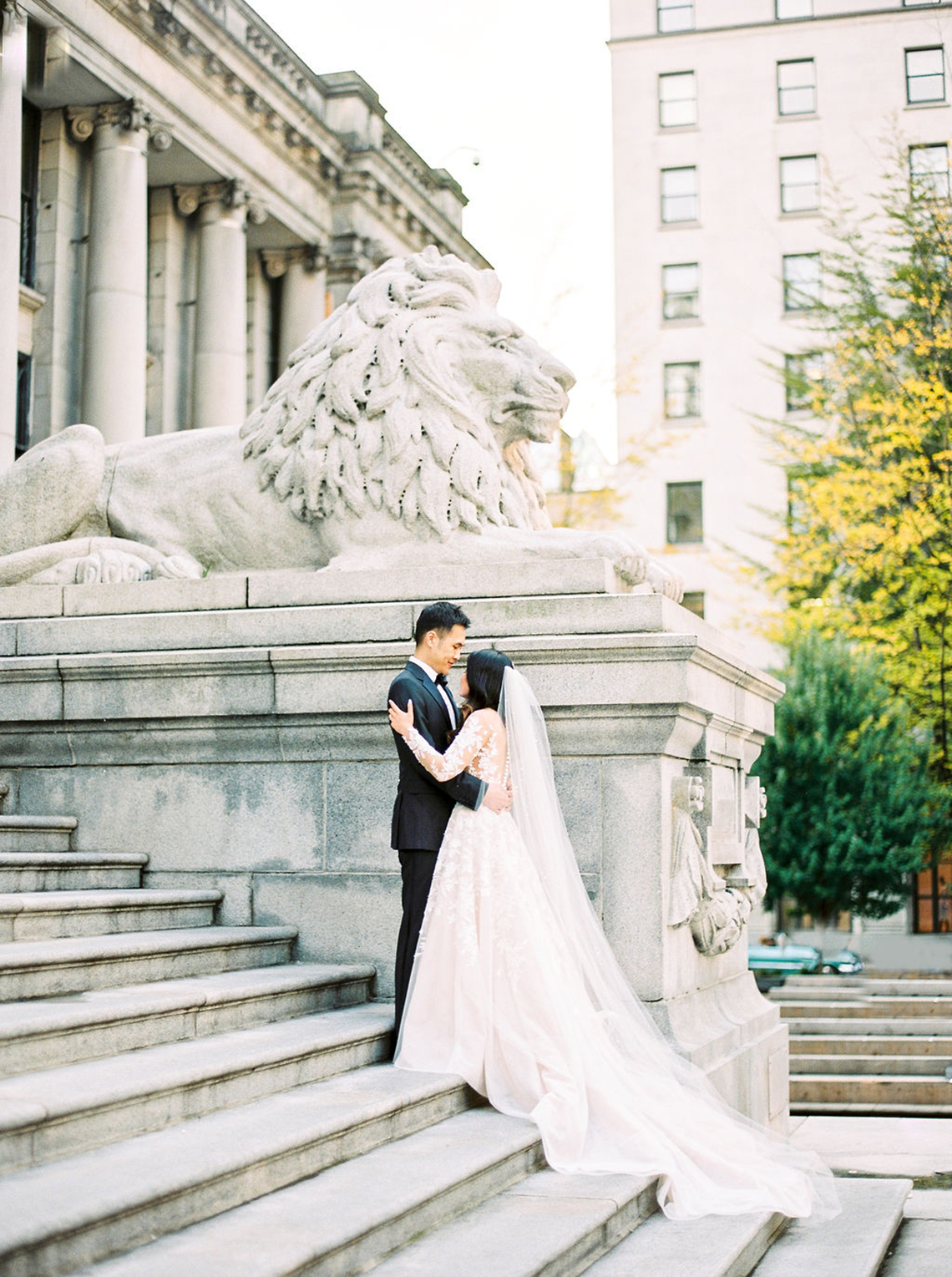 Vancouver Micro Wedding With A Chinese Tea Ceremony