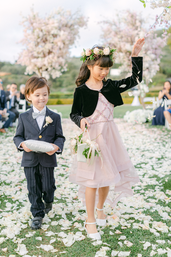 Increíble boda floral rica Pelican Hill - Fotografía de Brett Hickman - Galia Lahav Noiva Real 23