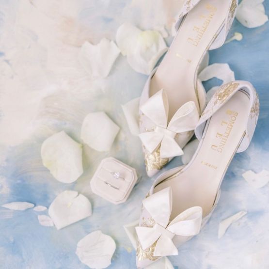 Los mejores lugares para comprar zapatos de tacón y zapatos de novia en línea - Zapatos Something Bleu - Reflexiones nupciales