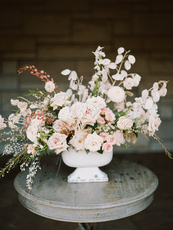 Loire Valley Inspired Wedding Editorial at a Texas Chateau – Erin Wilson Photography – Britt Jones Co 18