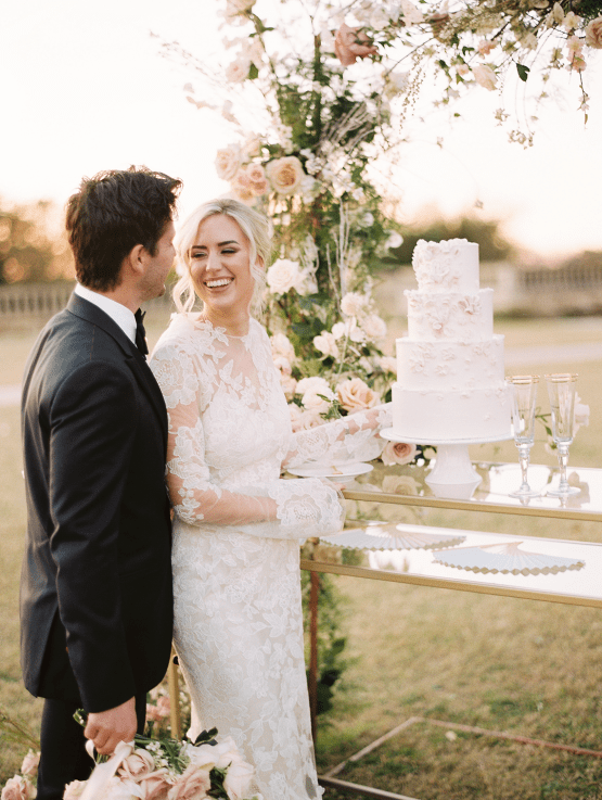 Editorial de boda inspirada en el Valle del Loira en un castillo en Texas - Foto de Erin Wilson - Britt Jones Co 49