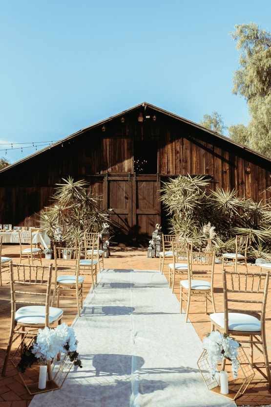 Rustic Indian Micro Wedding – Stonehurt Wedding Venue – Leilani Weddings – West Imagery Photography – PrettyParty Floral 14