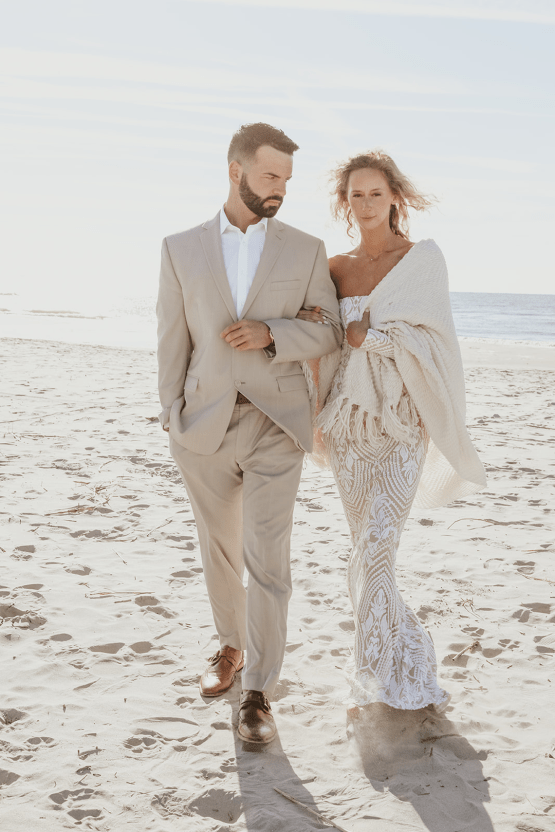 Bohemian Beach Wedding Inspiration With Agave Decor – Georgia Grace – Salt and Stem 11