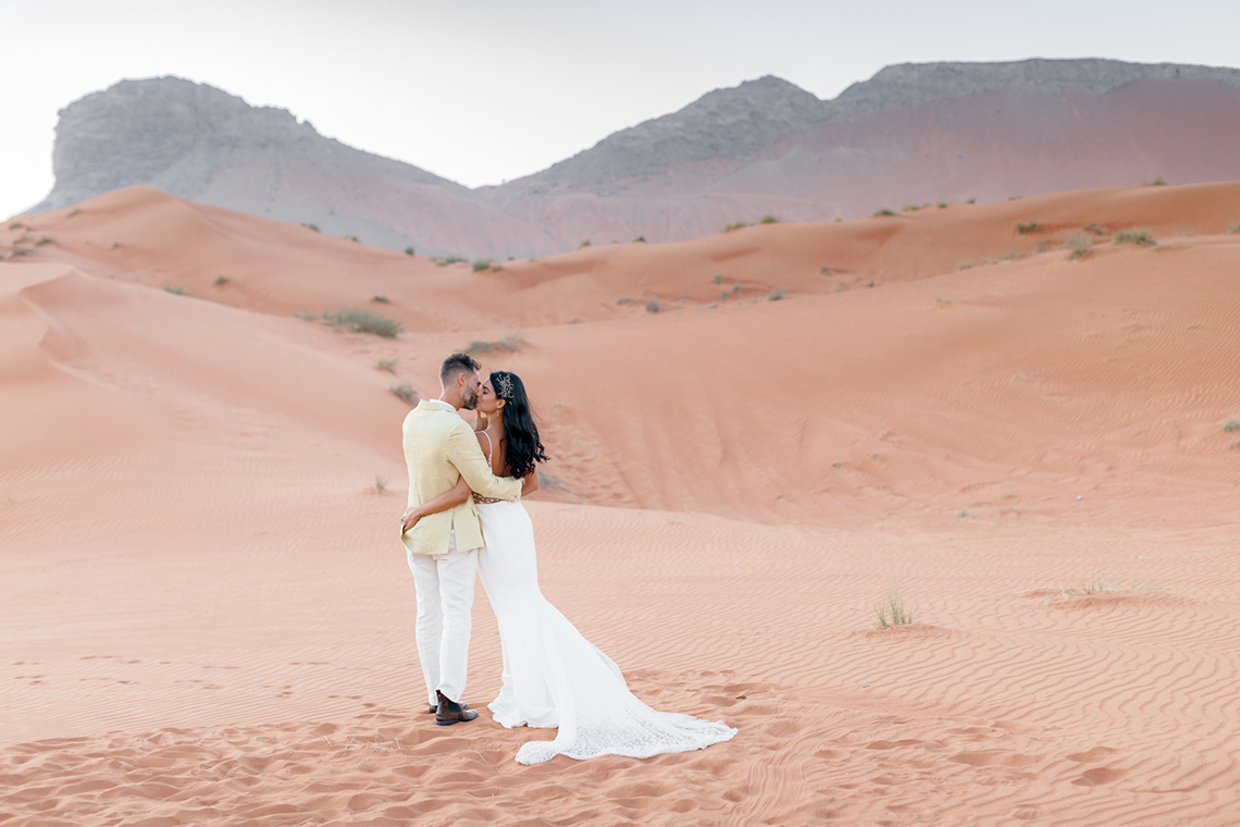 Chic Elopement in the Arabian Desert – Effleurer Photo 8