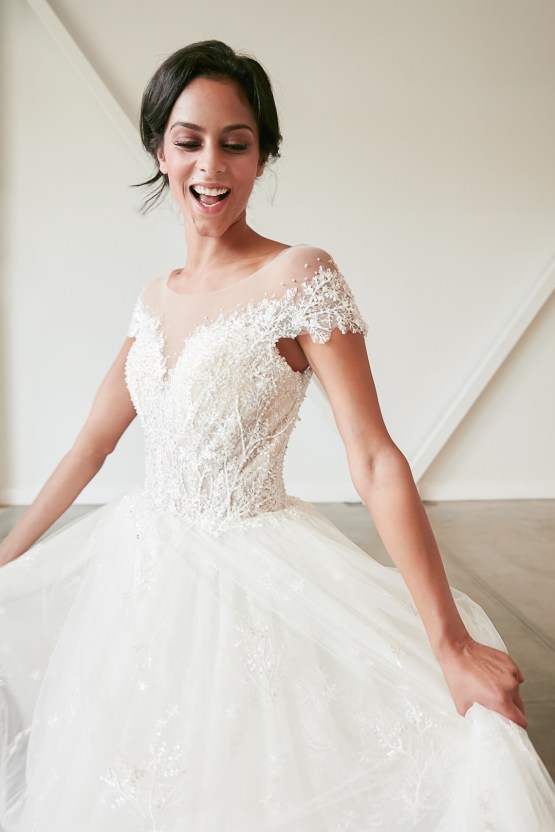Lyra Vega Vestidos de novia personalizados en línea hasta 1200 - Reflexiones nupciales 50