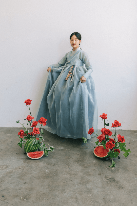 Inspiración de boda coreana moderna en rojo sandía - Bliss by Choi - Bodas de Kelly Kang - Reflexiones nupciales 23