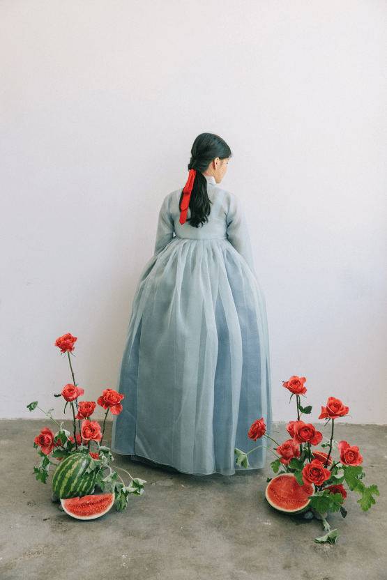 Inspiración de boda coreana moderna en rojo sandía - Bliss by Choi - Bodas de Kelly Kang - Reflexiones nupciales 30