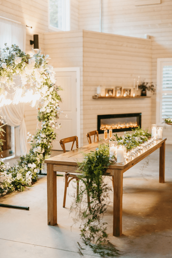 Rainy Casual Barn Wedding with Vietnamese Influence – Emma Anne Photography – The Mulberry – Bridal Musings 48