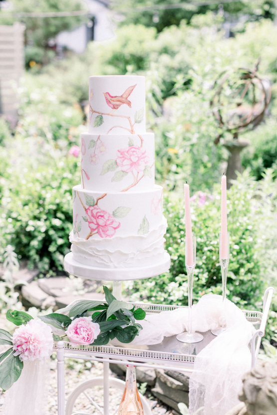 Whimsical Garden Wedding Inspiration – Danni LaRaia Photography – M and D Farm – Bridal Musings 11