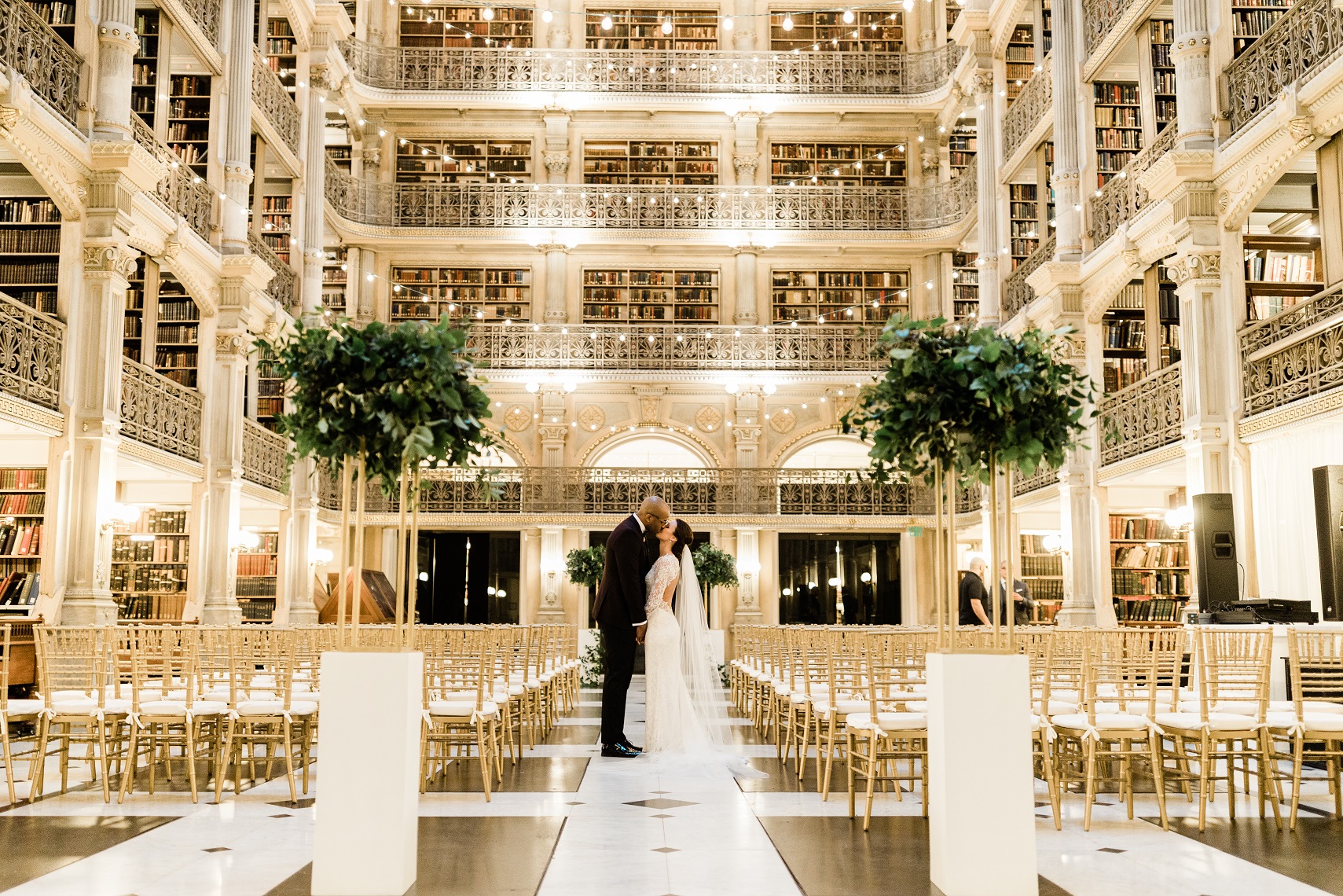A glamorous wedding at Baltimore's George Peabody Library