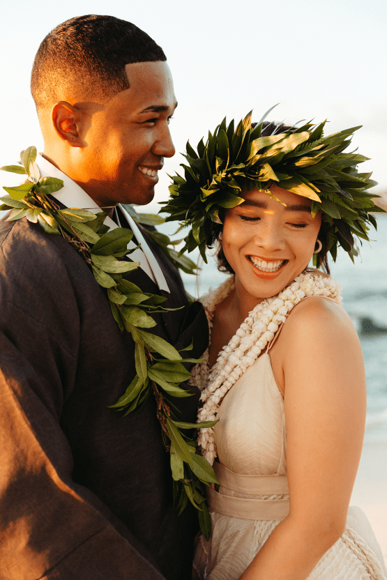 Escape del amor coreano hawaiano con ceremonia tradicional - Foto de Alyssa Luzaich - Kukio Beach - Wedding Reflections 50