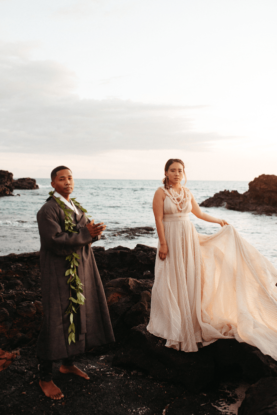 Escape del amor coreano hawaiano con una ceremonia tradicional - Foto de Alyssa Luzaich - Kukio Beach - Wedding Reflections 57