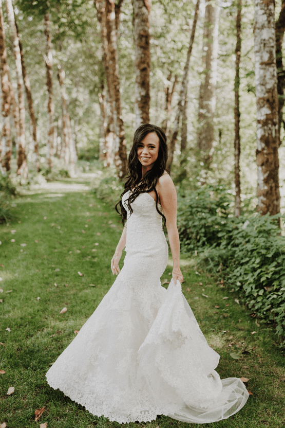 Multicultural Oregon Forest Wedding – Christy Cassano – Bridal Veil Lakes – Indian and Kiwi Influence – Bridal Musings 22