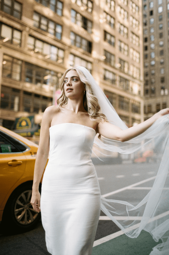 Semana de la moda nupcial de Nueva York 2022 Inspiración - Danielle Determan Duey Photo - Reflexiones nupciales - Grace Loves Lace - Galia Lahav 21