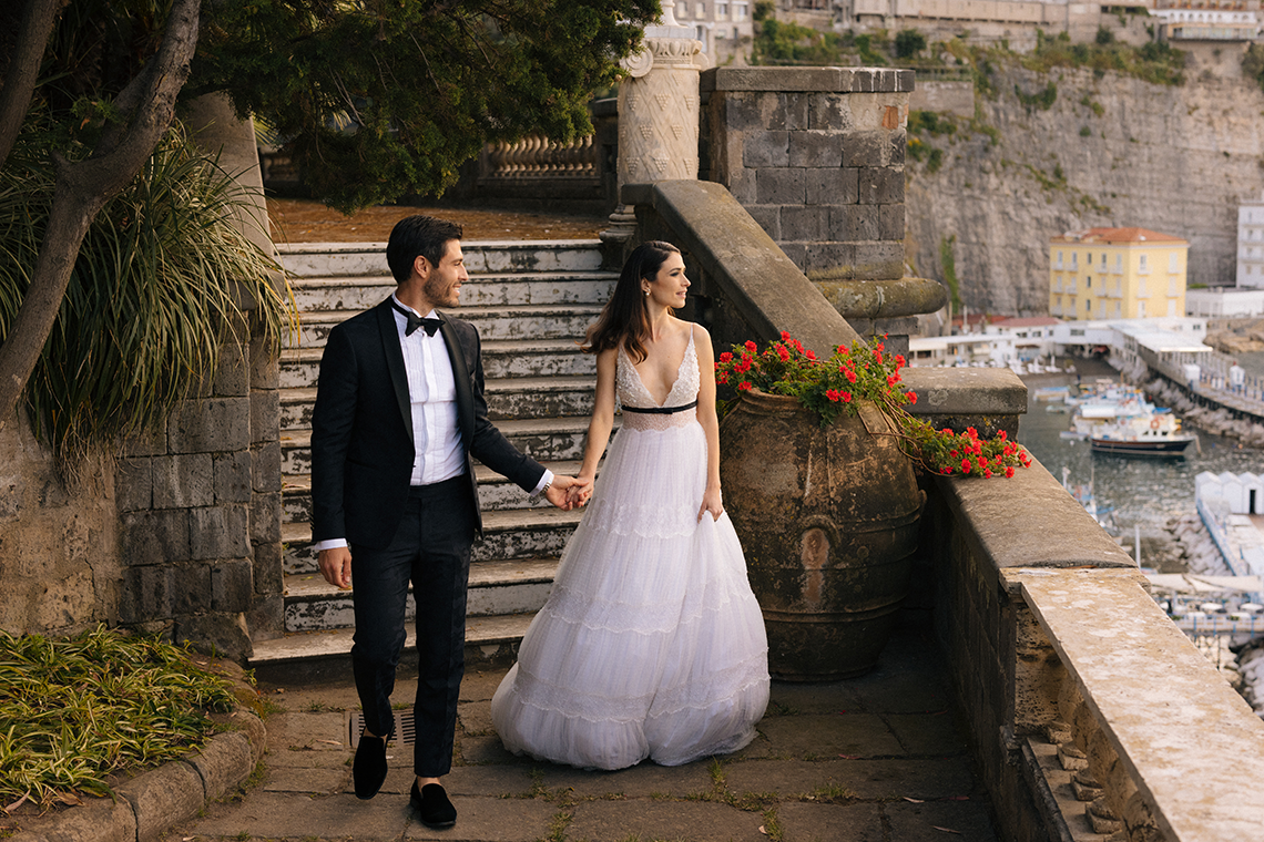 Inspiración para una boda sexy en la costa de Amalfi con un vestido rojo - Villa Astor en Sorrento, Italia - Vangelis Photography 56