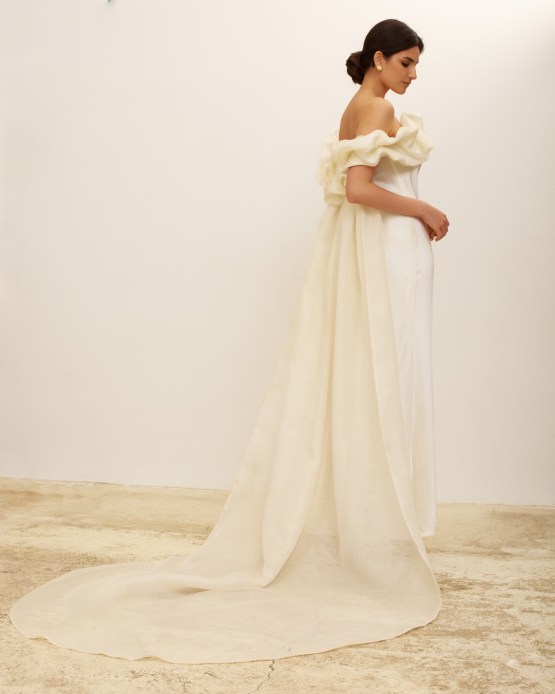 Vestidos de novia de seda nupcial 2022 elegantes y de moda - Zoe Rowyn Bridal - 24 reflejos nupciales