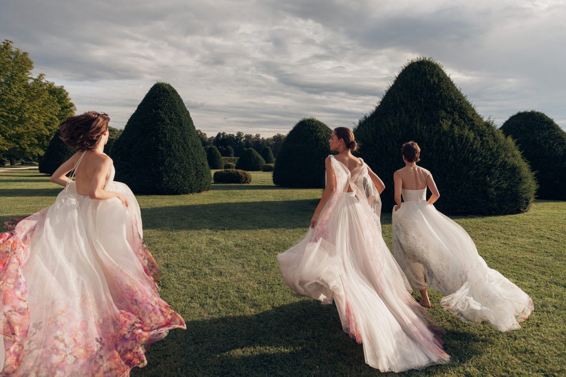 Vestidos de novia románticos inspirados en flores de Daalarna Couture para novias 2022 - Pensamientos nupciales