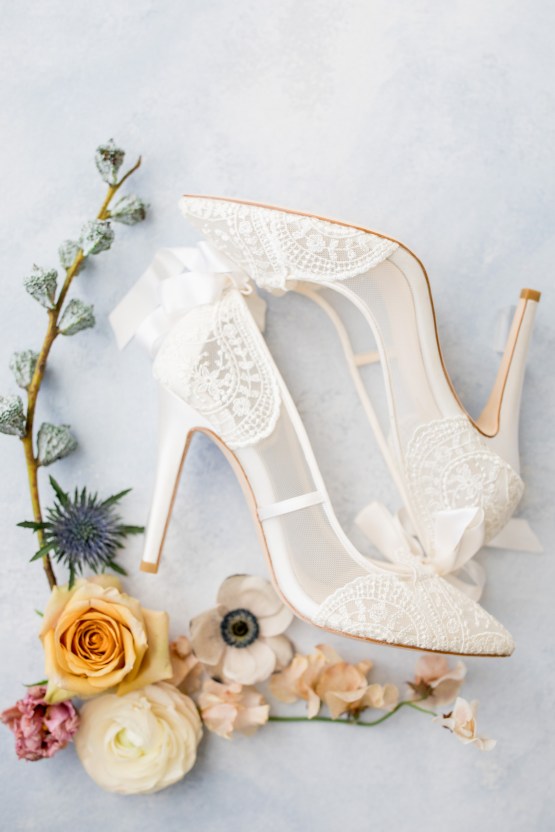 Floral Filled Noelle Hotel Indoor Wedding Inspiration – Krista Joy Photography – Bridal Musings 29