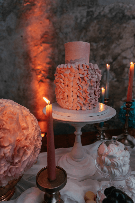 Italian Wedding Inspiration with a Peach Tulle Wedding Dress – Editoriale Tenuta Bossi – Photo Santucci – Bridal Musings 45