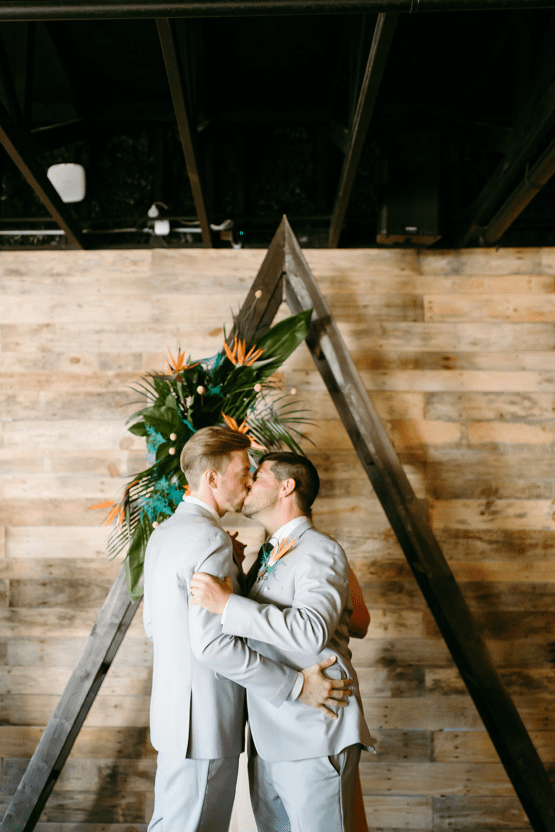 Modern and Tropical Same Sex Wedding – Jessica Cruz Photography- Bridal Musings 21
