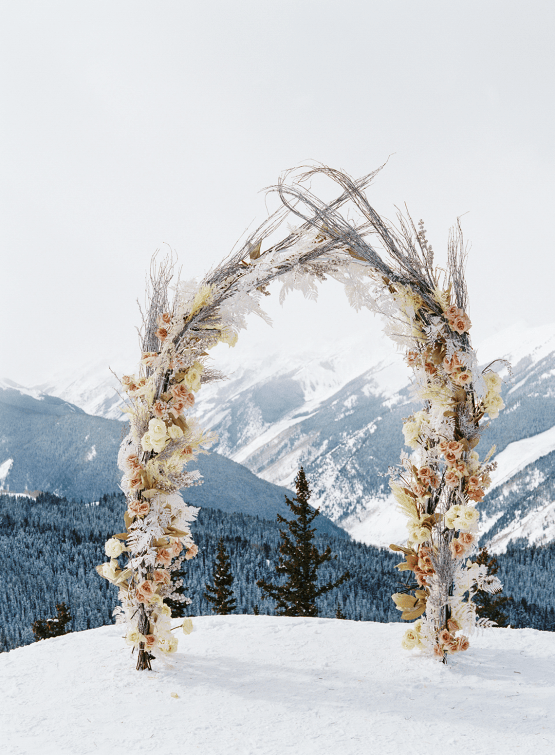 Snowy Winter Wonderland Wedding Inspiration – The Little Nell – Amanda Crean – Greenwood Events – Bridal Musings 15