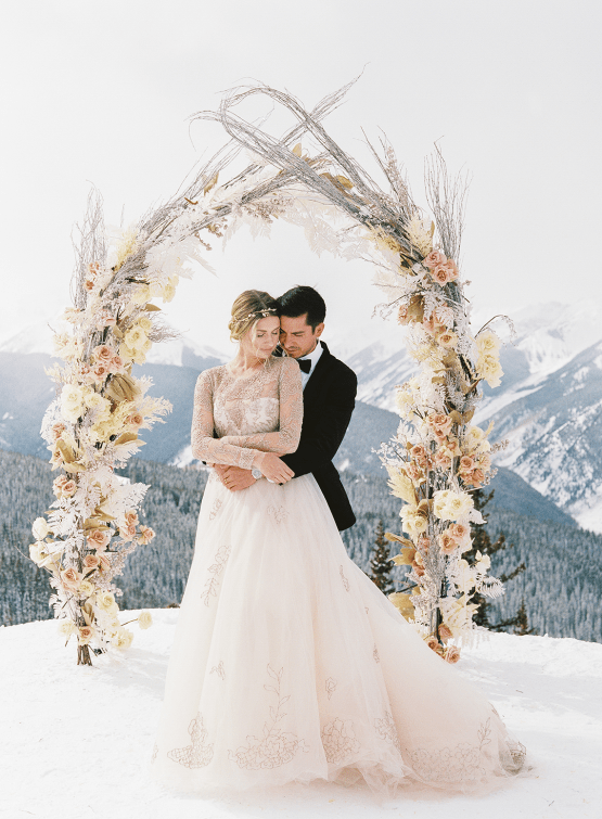 Snowy Winter Wonderland Wedding Inspiration – The Little Nell – Amanda Crean – Greenwood Events – Bridal Musings 17