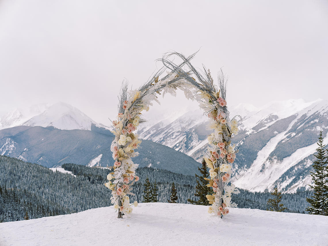 Snowy Winter Wonderland Wedding Inspiration – The Little Nell – Amanda Crean – Greenwood Events – Bridal Musings 37