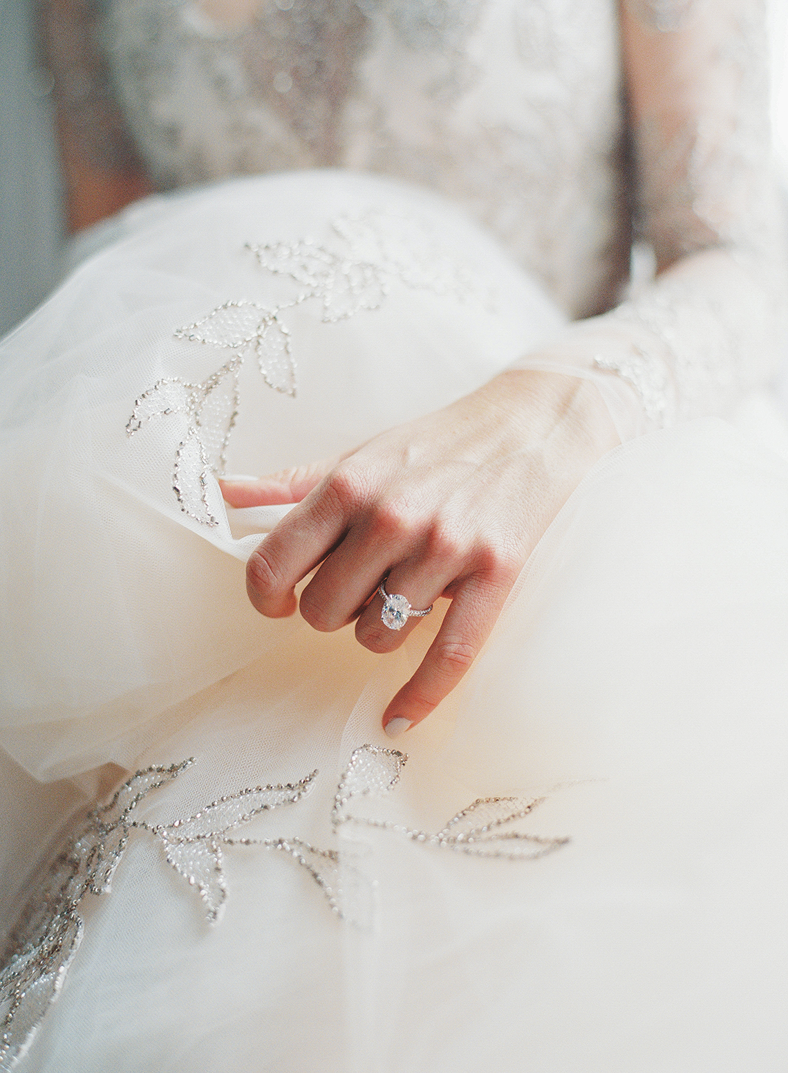 Snowy Winter Wonderland Wedding Inspiration – The Little Nell – Amanda Crean – Greenwood Events – Bridal Musings 7