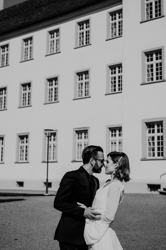 Swiss Modern Minimalistic Wedding Inspiration – Two Souls – Claudia Fellino – Murashka Bridal – Bridal Musings 21