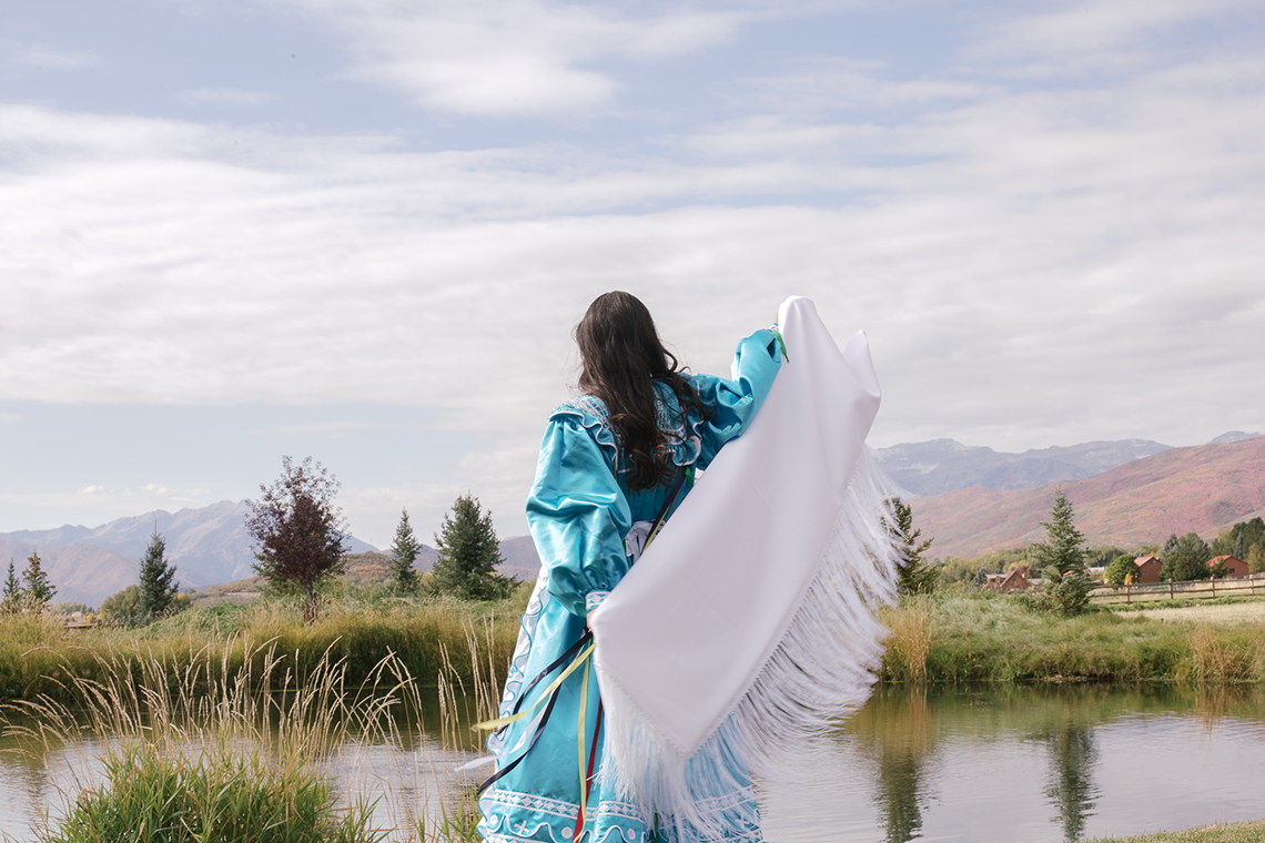 Edición nupcial inspirada en la nación nativa de Choctaw - Ideas de bodas nativas americanas - Theresa Kelly - Manda Weaver - Reflexiones nupciales 2