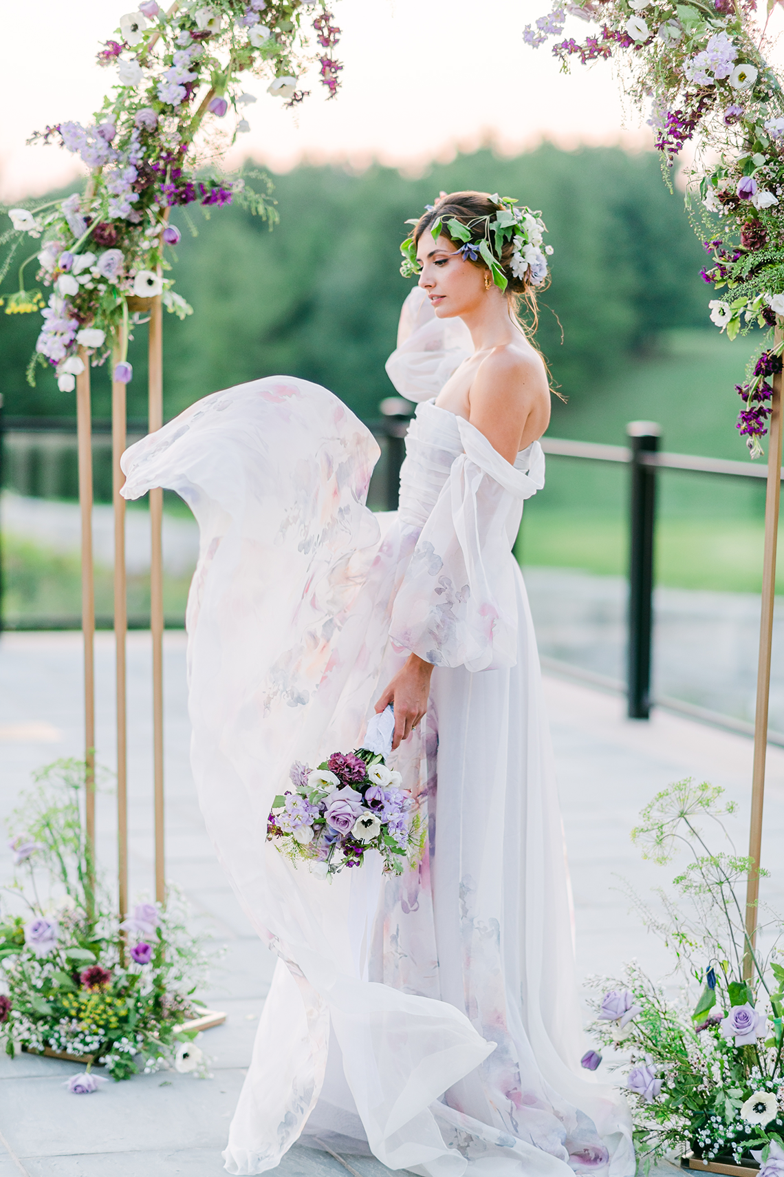 Lavender Lilac Purple Wedding Inspiration with Creative Centerpieces – Alina Elvins Photography 47