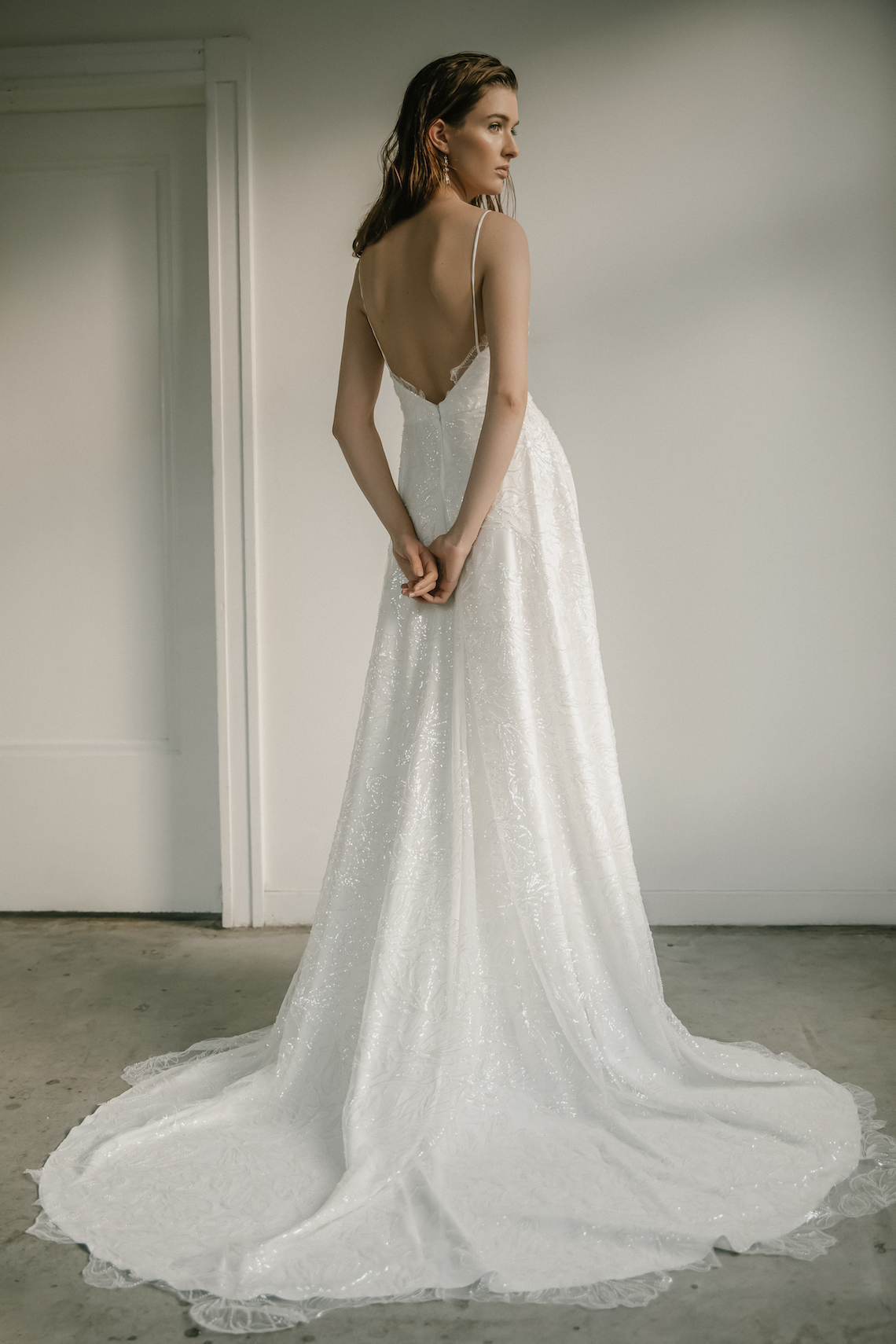 Las mejores tendencias de vestidos de novia de 2022 - OM Couture - Britney Gill Photography - Bridal Musings 40