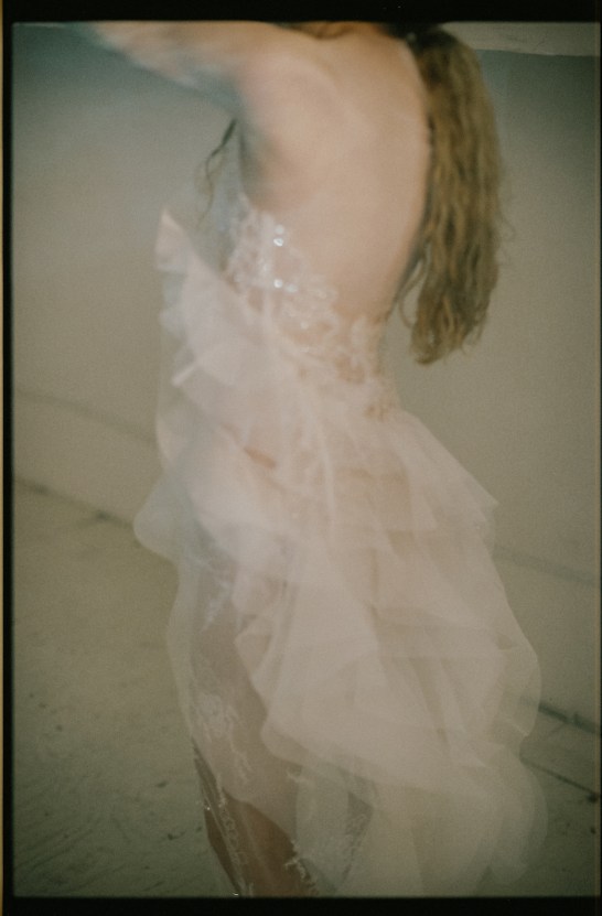 Las mejores tendencias de vestidos de novia de 2022 - OM Couture - Britney Gill Photography - Bridal Musings 58